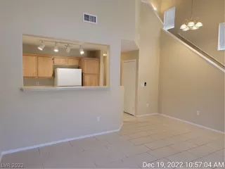 Photo #3: 2461000 Listing 