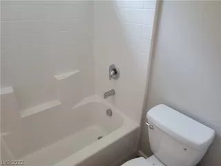 Photo #4: 2461035 Listing 