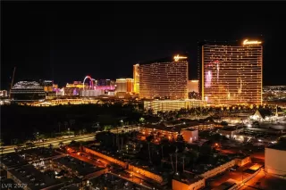 Photo #3: 2461088 Listing