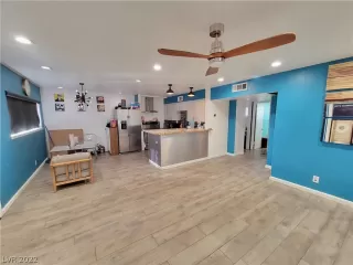 Photo #6: 2461088 Listing