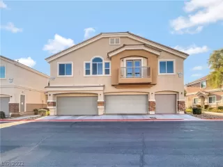 Photo #1: 2461117 Listing