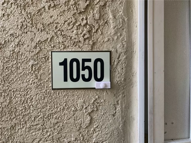 MLS: 2461213 Condo For Sale