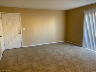 Photo #1: 2461213 Listing