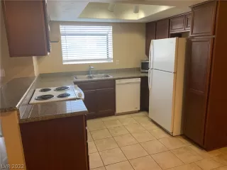 Photo #2: 2461213 Listing