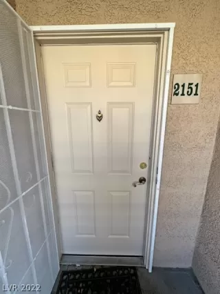 Photo #3: 2461261 Listing 