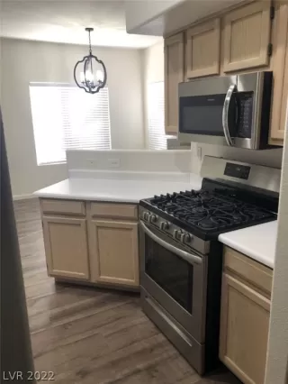 Photo #2: 2461267 Listing