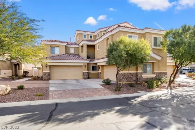 MLS: 2461280 Condo For Sale