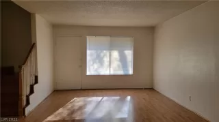 Photo #2: 2461291 Listing 