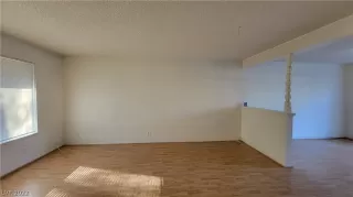 Photo #3: 2461291 Listing 