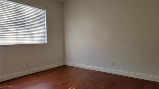 Photo #6: 2461291 Listing 