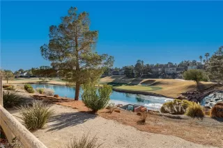 Photo #1: 2461330 Listing 