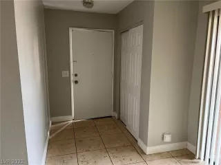 Photo #3: 2461388 Listing 