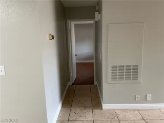 Photo #5: 2461388 Listing 