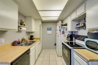 Photo #2: 2461434 Listing 