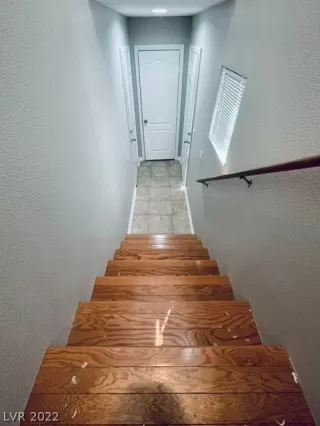 Photo #5: 2461468 Listing 