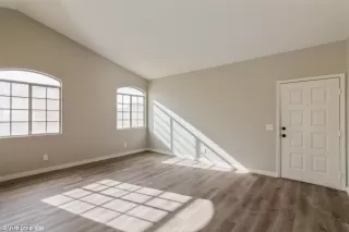 Photo #2: 2461473 Listing