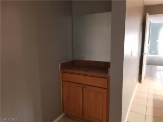 Photo #5: 2461519 Listing 