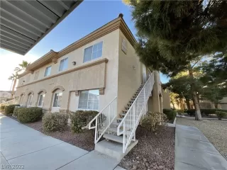 Photo #1: 2461522 Listing 