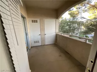 Photo #3: 2461522 Listing 