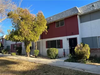 Photo #1: 2461526 Listing 