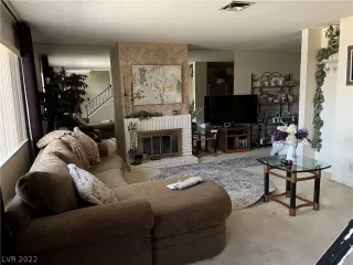 Photo #3: 2461526 Listing 