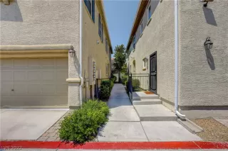 Photo #3: 2461531 Listing 