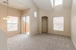 Photo #3: 2461608 Listing