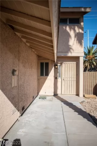 Photo #2: 2461657 Listing 