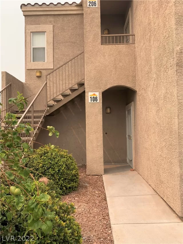 MLS: 2461658 Condo For Sale
