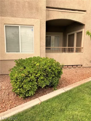 Photo #2: 2461658 Listing 