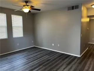 Photo #2: 2461697 Listing 