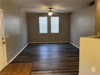 Photo #4: 2461697 Listing 