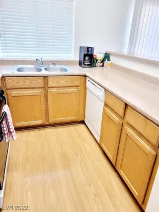 Photo #1: 2461737 Listing