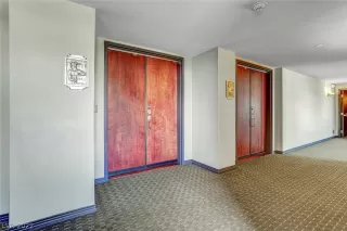 Photo #2: 2461789 Listing