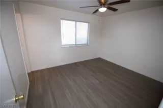 Photo #6: 2461835 Listing 