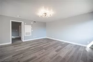 Photo #2: 2461870 Listing 