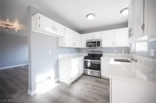 Photo #6: 2461870 Listing 