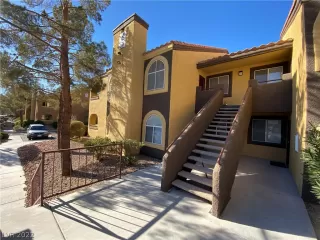 Photo #1: 2461871 Listing 