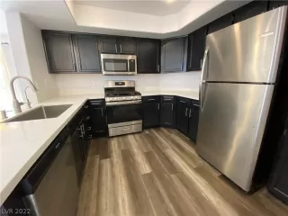 Photo #6: 2461871 Listing 