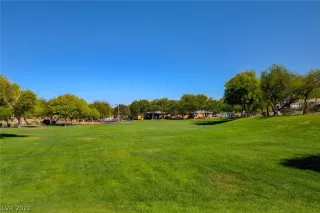 Photo #6: 2461879 Listing