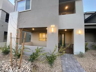 Photo #2: 2461904 Listing 