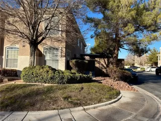 Photo #1: 2461907 Listing 