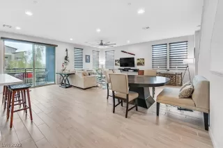 Photo #3: 2461939 Listing 