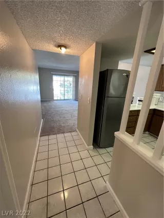 Photo #2: 2461944 Listing 