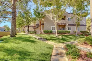 Photo #1: 2461956 Listing