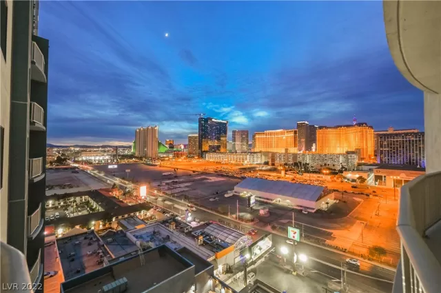 MLS: 2461960 Condo For Sale