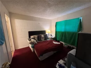 Photo #4: 2461964 Listing