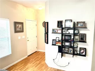 Photo #5: 2461968 Listing