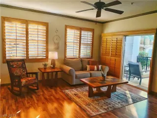 Photo #1: 2461984 Listing 
