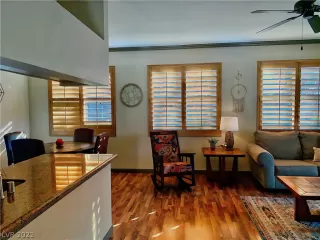 Photo #2: 2461984 Listing 